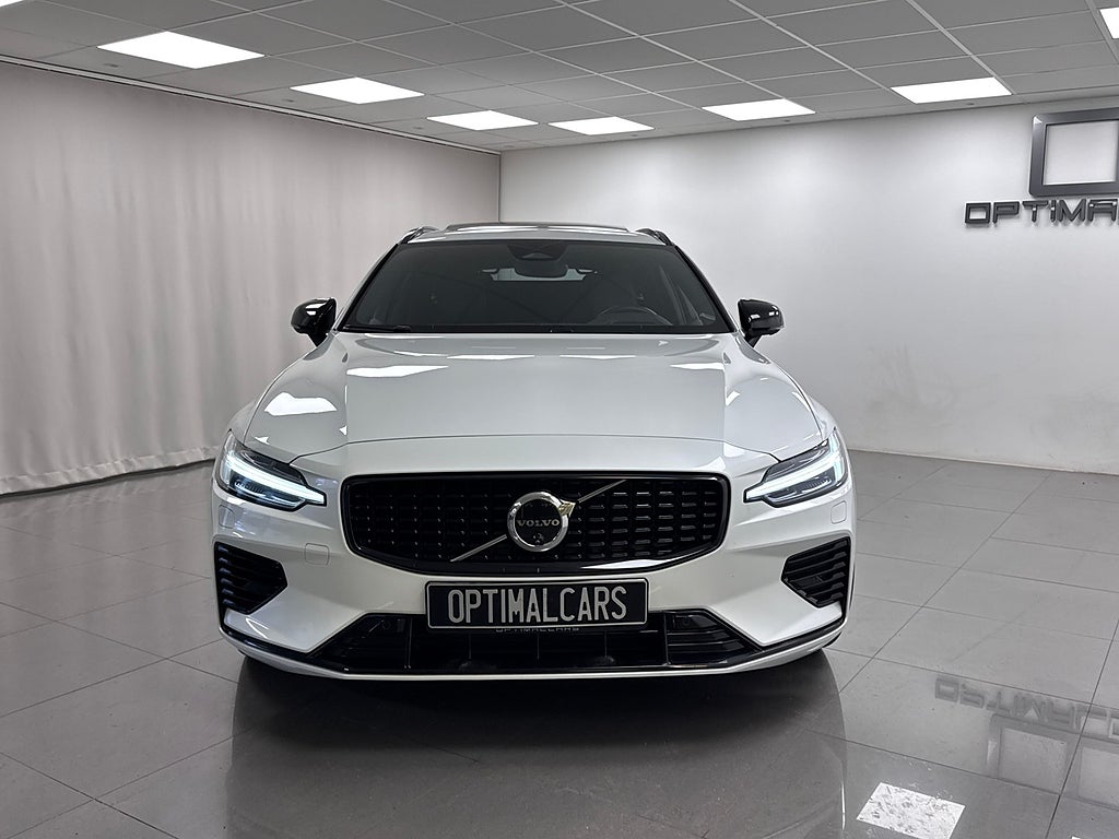 Volvo V60 T6 Plug-In Hybrid AWD Ultra Dark Pano H&K MOMS Fullutr bild 7