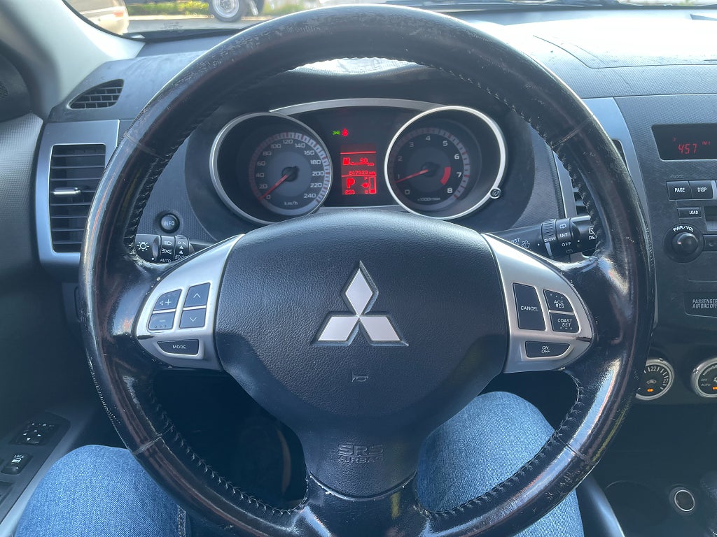 Mitsubishi Outlander 2.4 AWD CVT