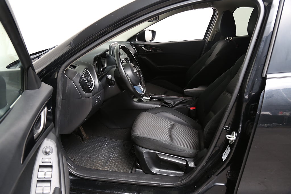 Mazda 3 Sport 2,0 SKYACTIV-G 120hk Aut 5D Vision Navi 2014