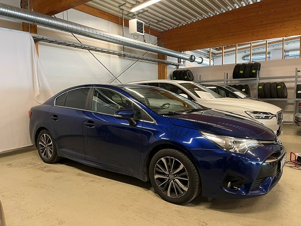 Toyota Avensis Active Plus, Dragkrok, V-hjul, Motorvärmare