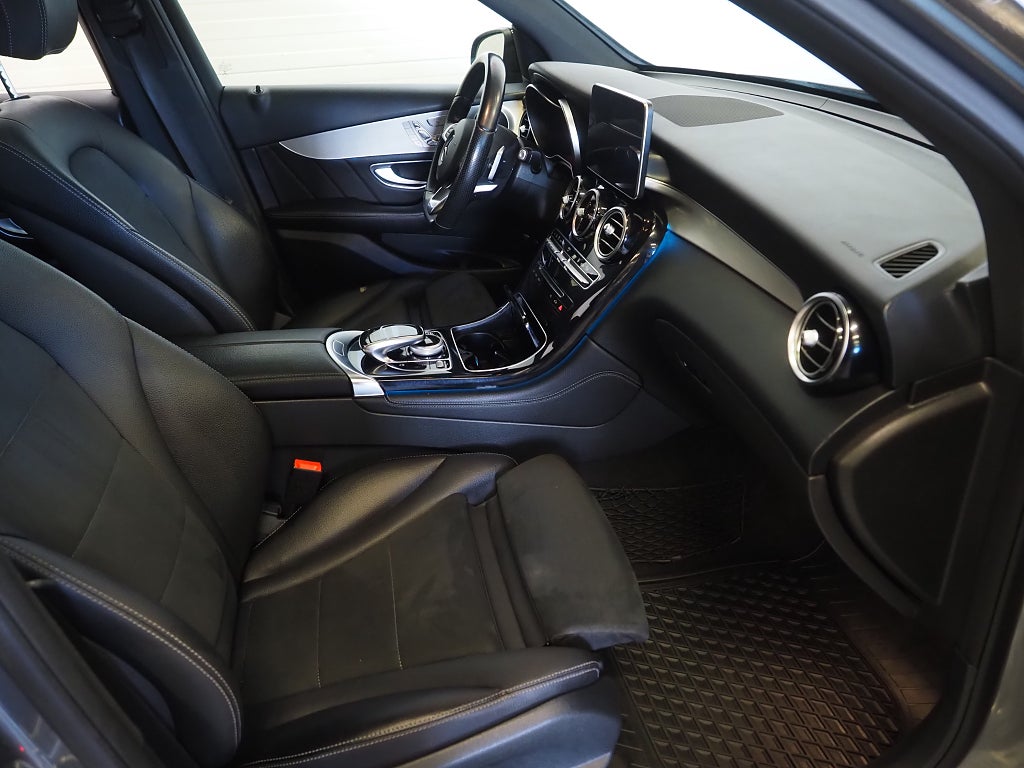Mercedes-Benz GLC 250 d 4MATIC 9G-Tronic AMG Pano Navi Drag Kamera D-Värm 2016
