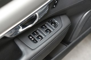 Kombi Volvo V90 11 av 31