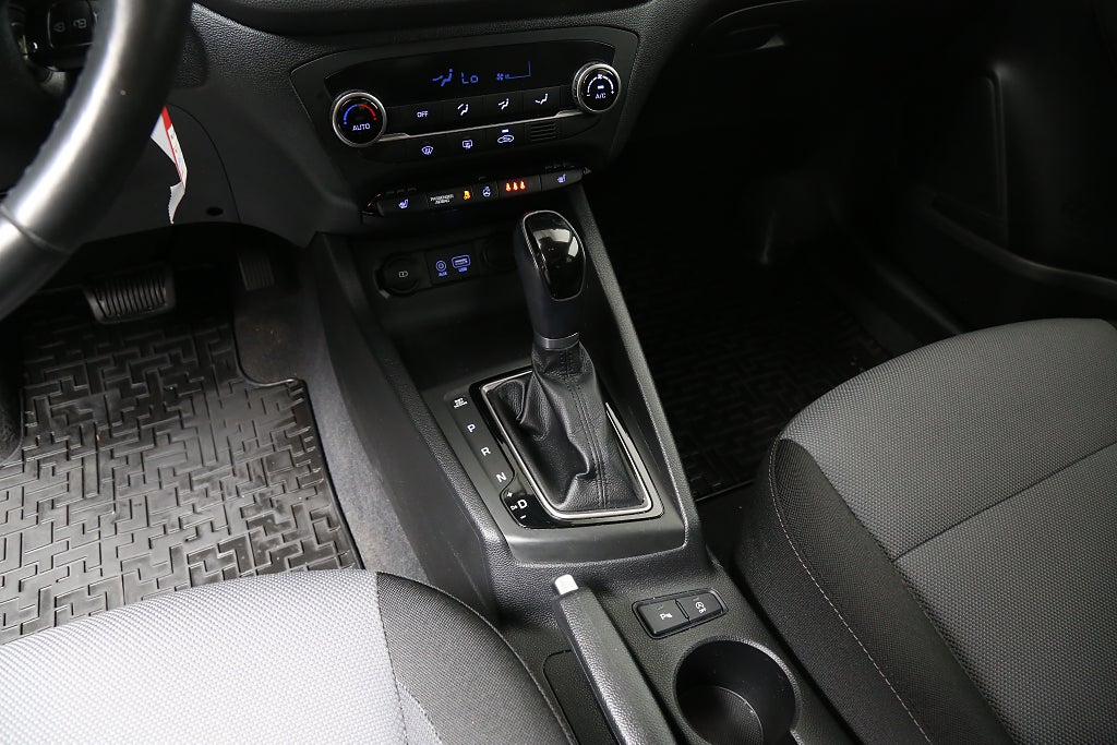 Hyundai i20 1,0 T-GDI 100hk Trend Aut P-sensor CarPlay Kamera 2020