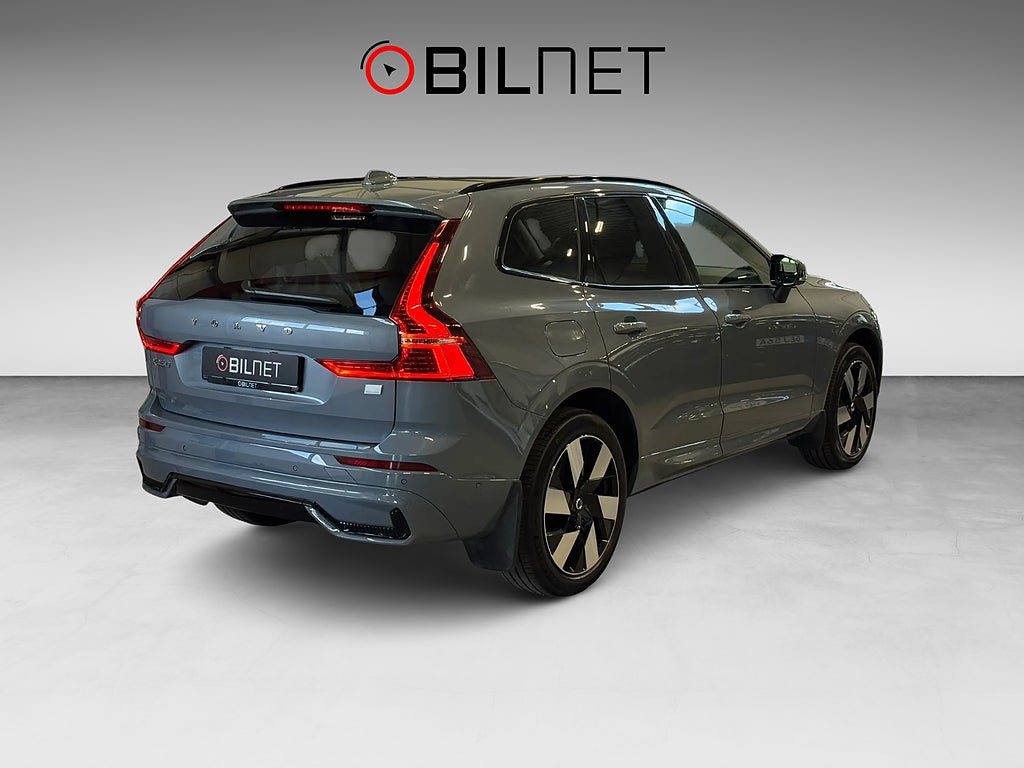 Volvo XC60 Recharge T6 AWD Aut Dark Edition Pano H/K Drag 19"