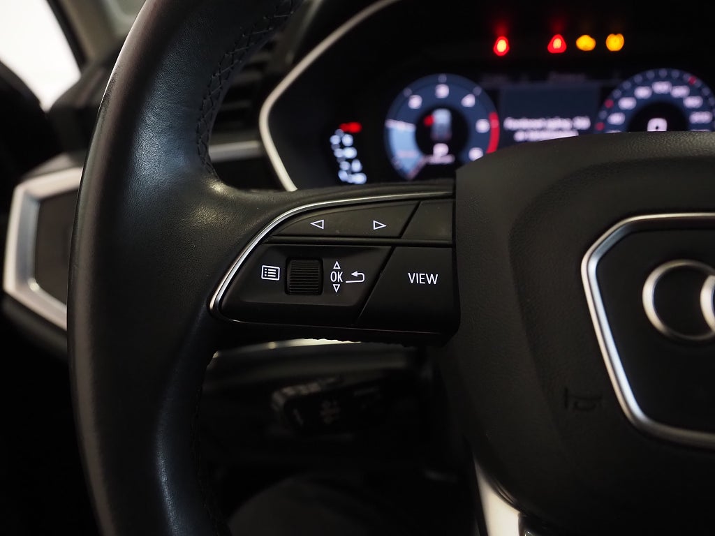 Audi Q3 40 TDI 200hk quattro | Drag | D-värm | Cockpit | 2021