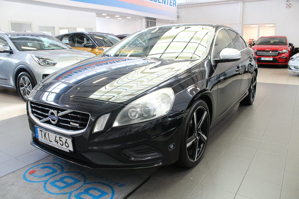 Volvo S60 D3 Auto R-Design Skinn Kamremsbytt Euro 5