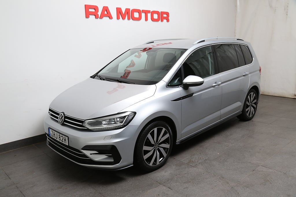 Volkswagen Touran 1,5 TSI 150hk R-Line DSG Värme Drag 7-sits