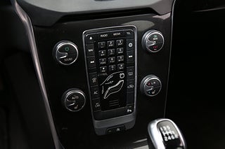 Halvkombi Volvo V40 Cross Country 21 av 25