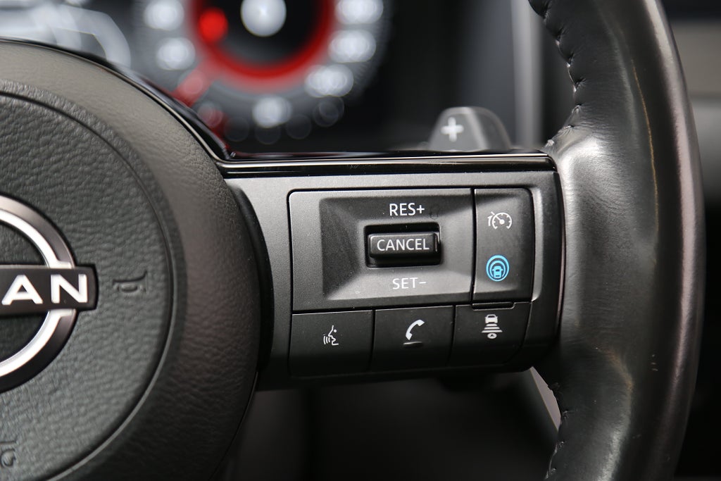 Nissan Qashqai 1,3 DIG-T 158hk N-Connecta Navi Head up 360°-kamera 2023