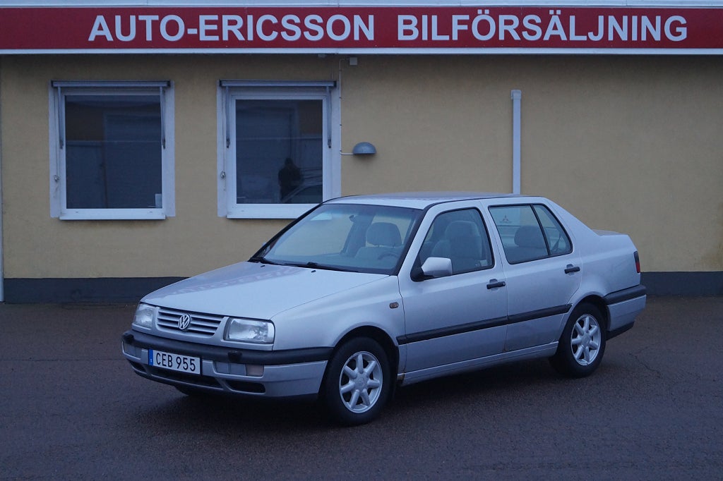 Volkswagen Vento  Automat Nybesiktigad & Nyservad lågmilare!