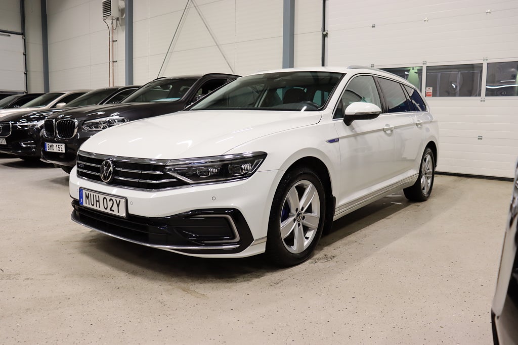 Volkswagen Passat Sportscombi GTE 1.4 TSI B-Värm Drag Cockpit 218hk
