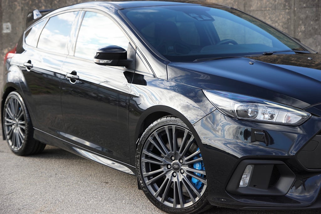 Ford Focus RS 350hk AWD 3-Ägare|Recaro Skalstol|B-Kamera|V-Hjul|