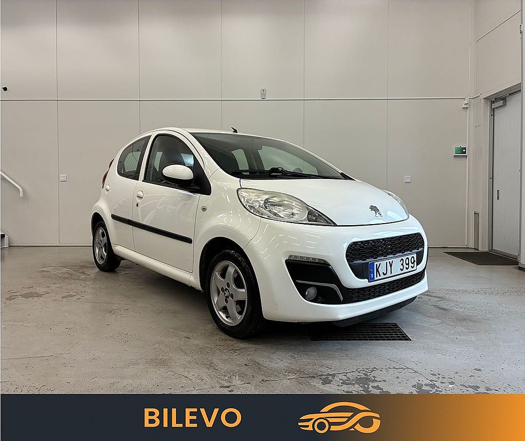 Peugeot 107 5-dörrar 68hk Besiktigad till 2027-02-28 Låg skatt