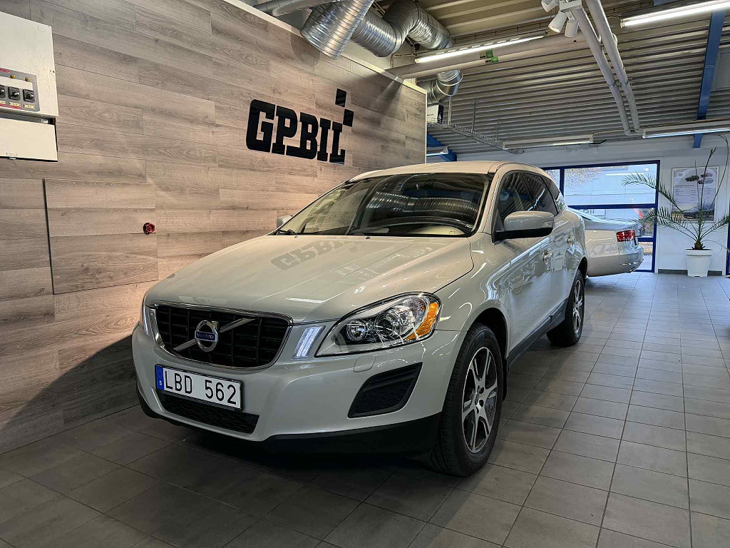 Volvo XC60 D5 AWD Summum | Ny servad | Kamrem bytt