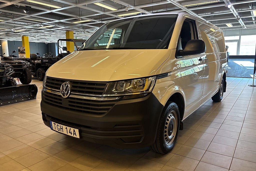 Volkswagen Transporter 2.0 TDI/ L2H1/Moms/Drag/Värmare/Fullservad