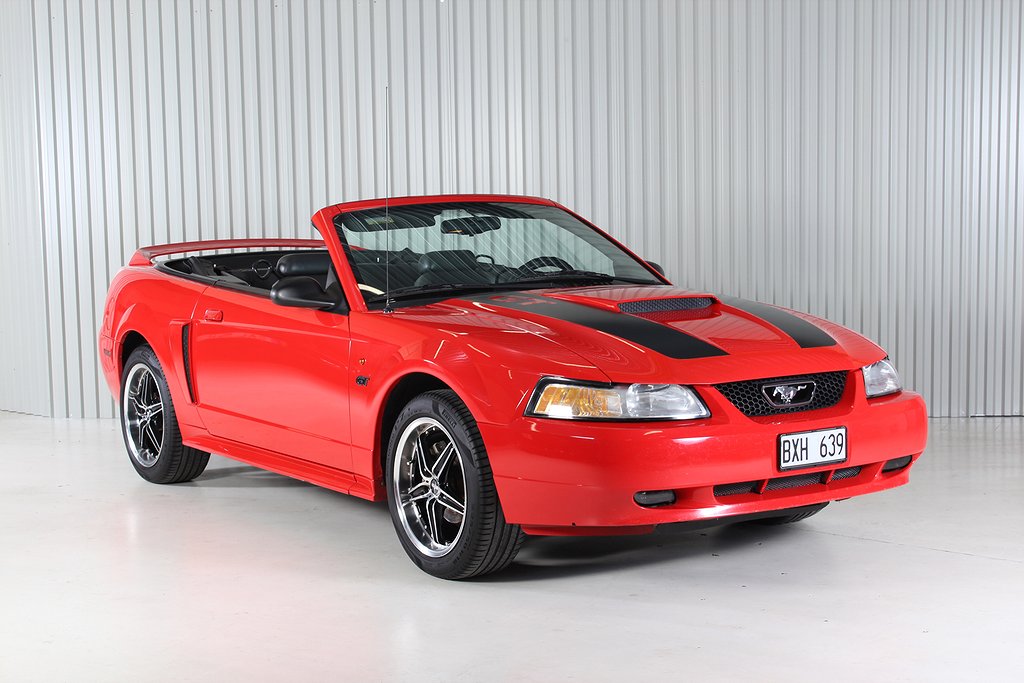 Ford Mustang GT V8 4,6 Cab Aut 264hk