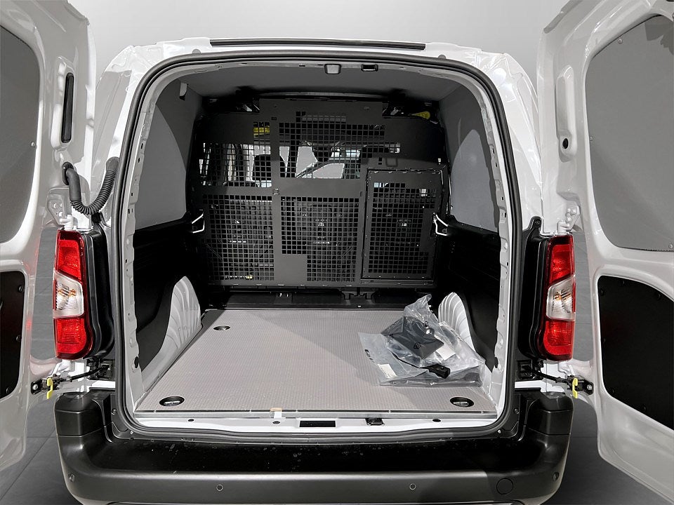 Bild på Opel Combo Crew Cab 130hk Aut - OMGÅENDE LEVERANS!