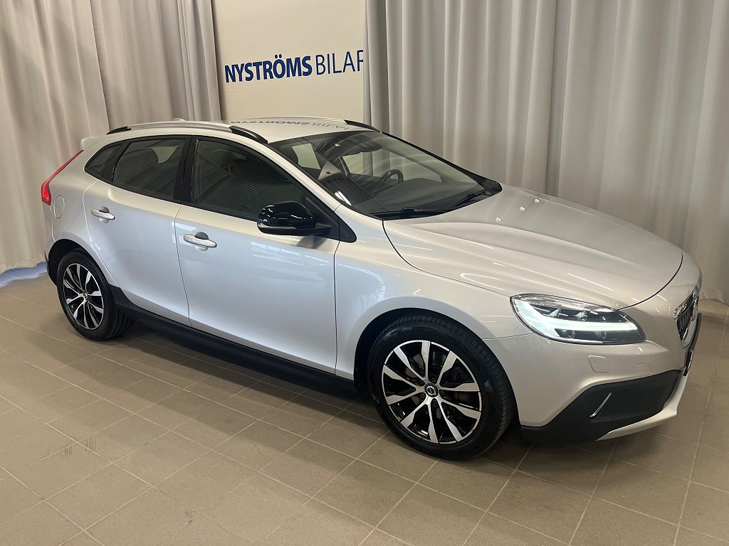 Volvo V40 Cross Country D3 Geartronic Pro Edition Drag VOC Backkamera thumbnail