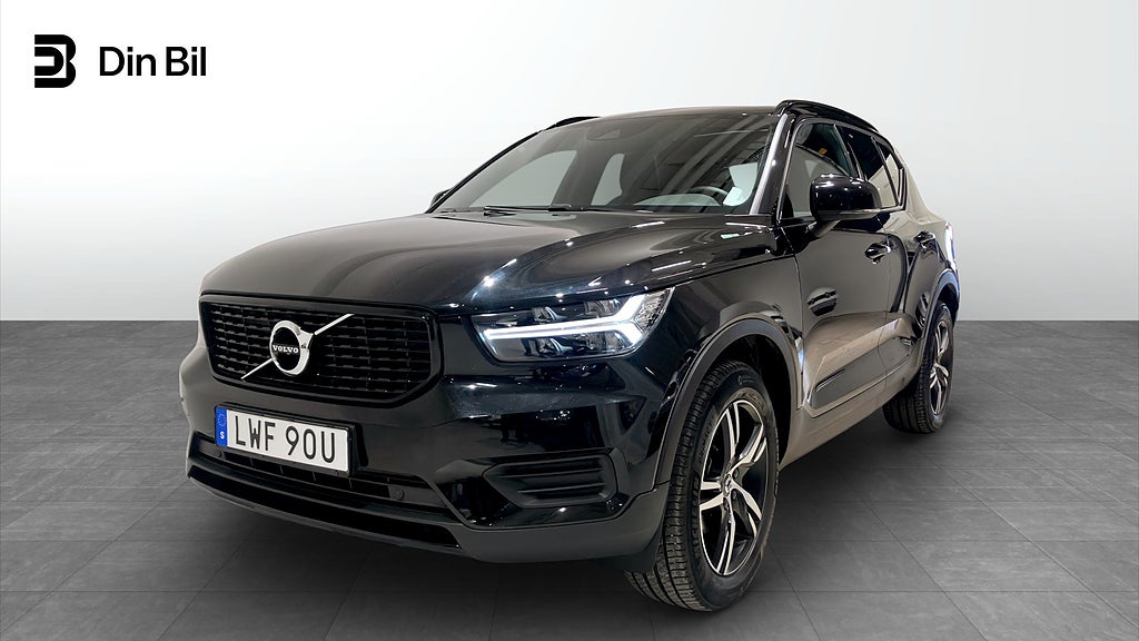 Volvo XC40 T3 163hk R-Design Pano B-Kam Keyless