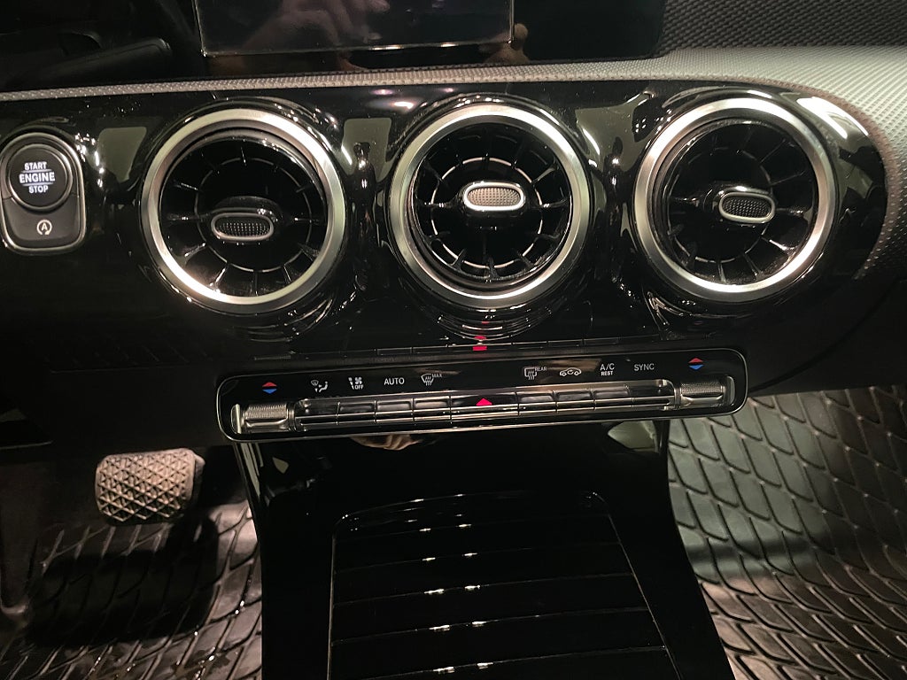 Mercedes-Benz A200 2019 - miniatyr 15