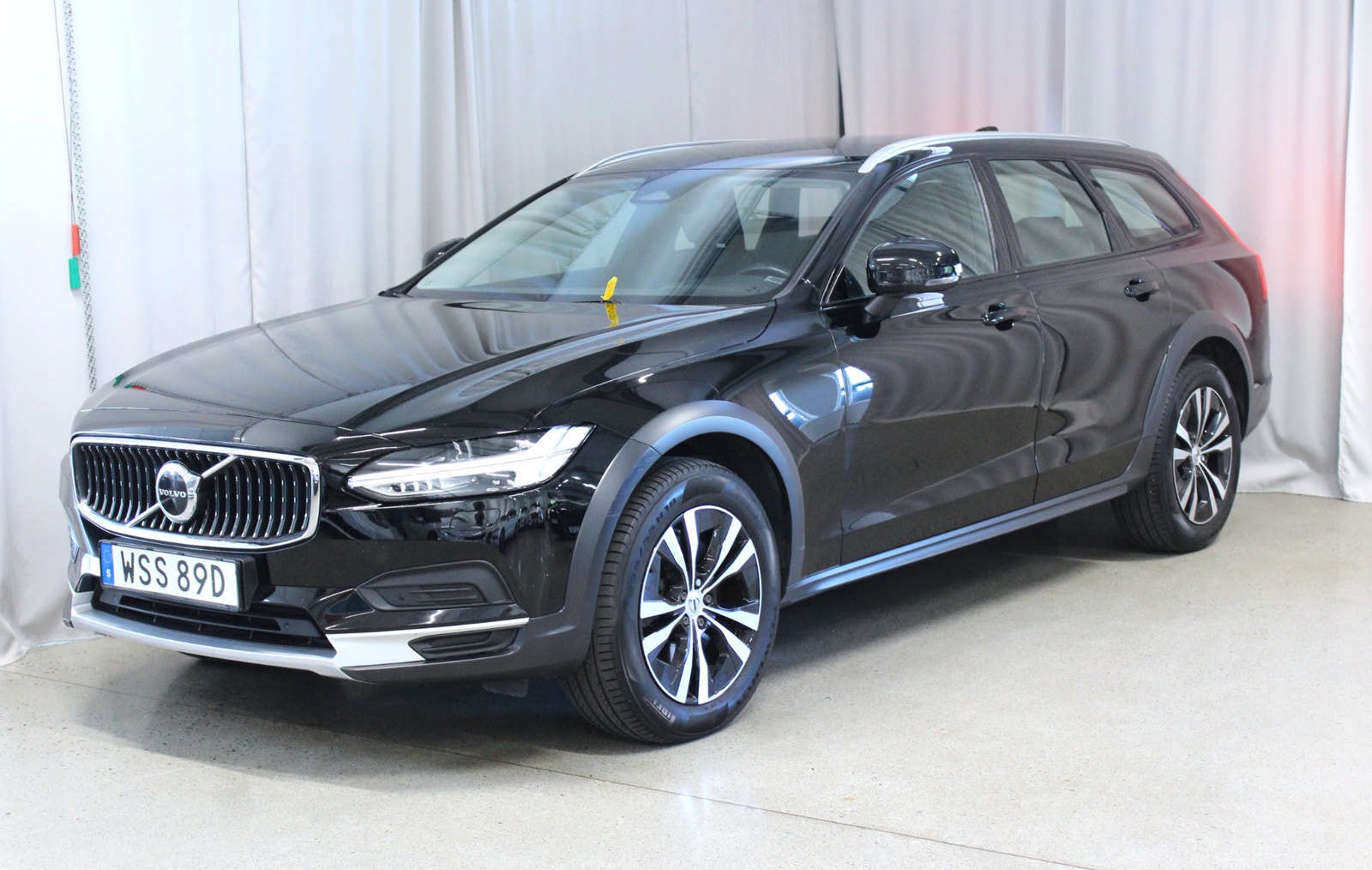 Volvo V90 Cross Country B4 AWD 197HK Advanced Edition, Drag, Värmare, 2022 - miniatyr 10