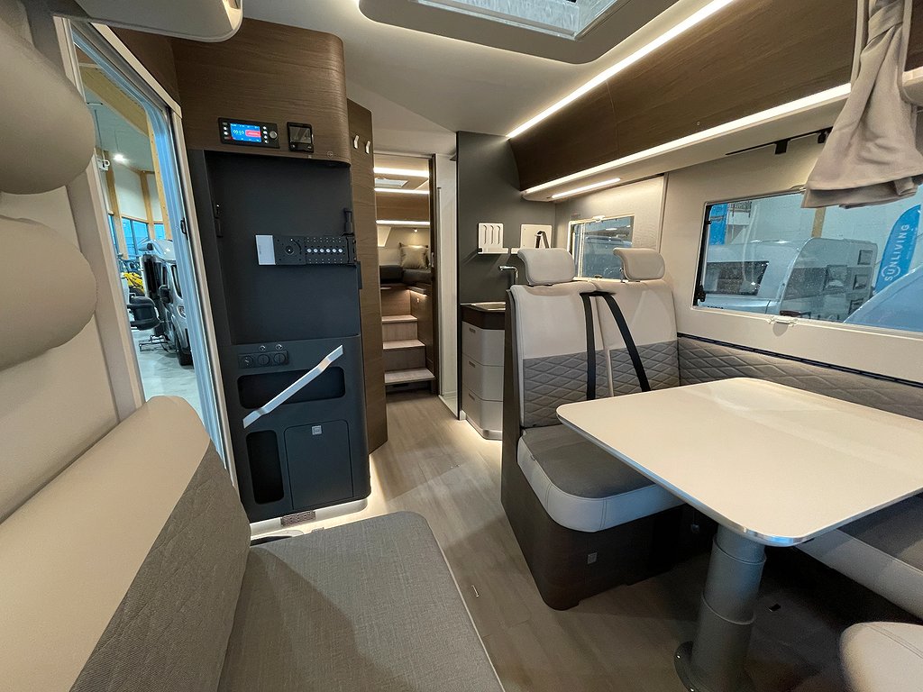 Adria Sonic Supreme 700 SL / Automat 180hk / ALDE / Taksäng - Adria