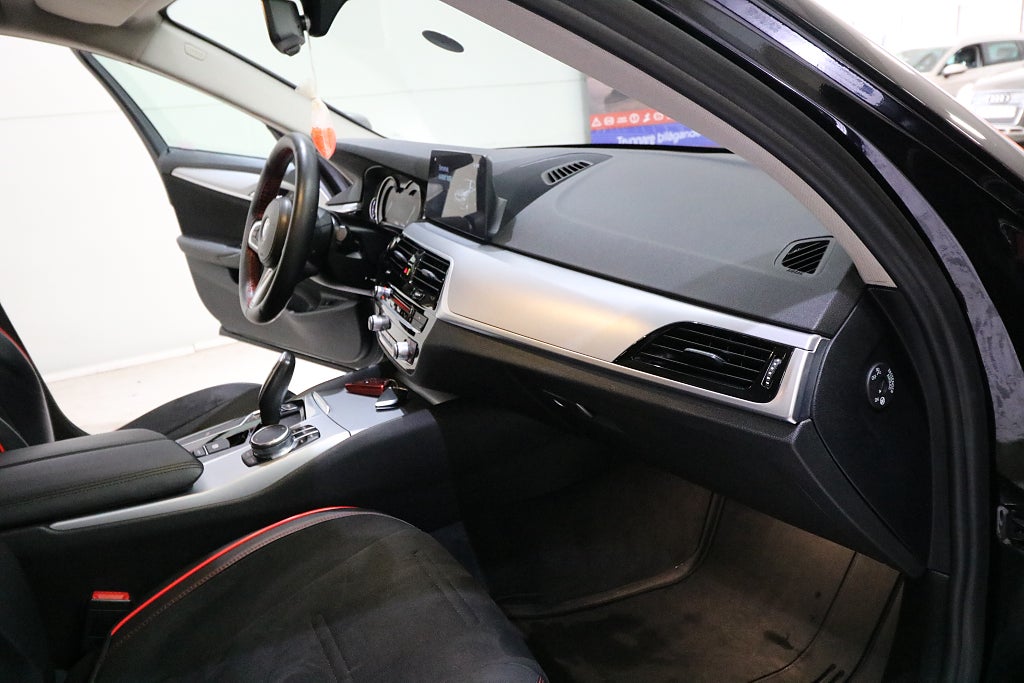 BMW 520d 2018 - miniatyr 18