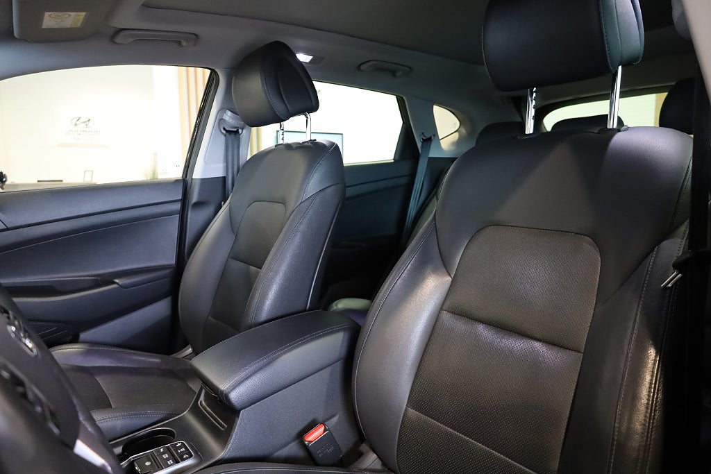 Hyundai Tucson 2.0 CRDi 4WD Premium Pano Navi Kamera M-Värme Läder 2017