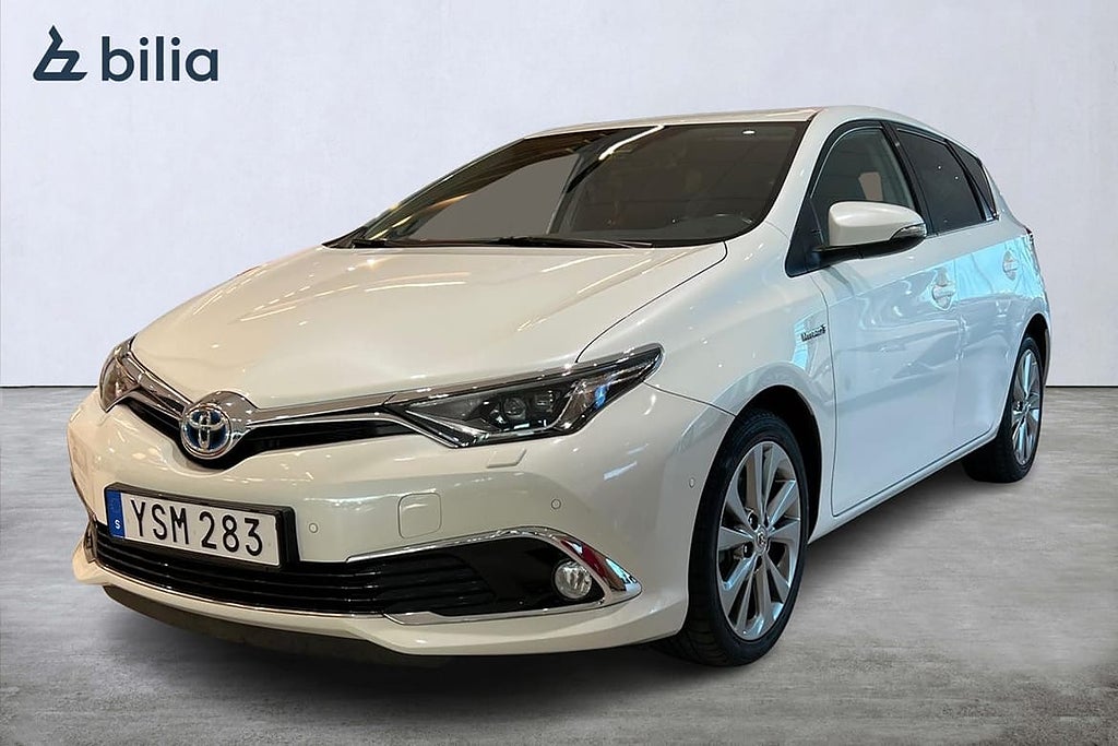Toyota Auris Hybrid 1.8 Executive 5D