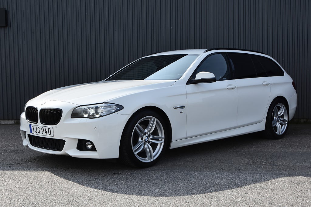 BMW 520d xDrive Touring M Sport / Navigation Dragkrok 19" 