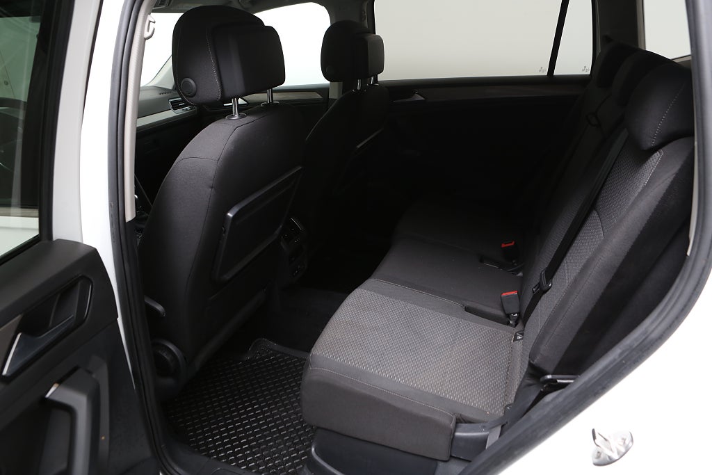 Volkswagen Tiguan Allspace 2,0 TDI 150hk 4M DSG D-värm Drag 2018