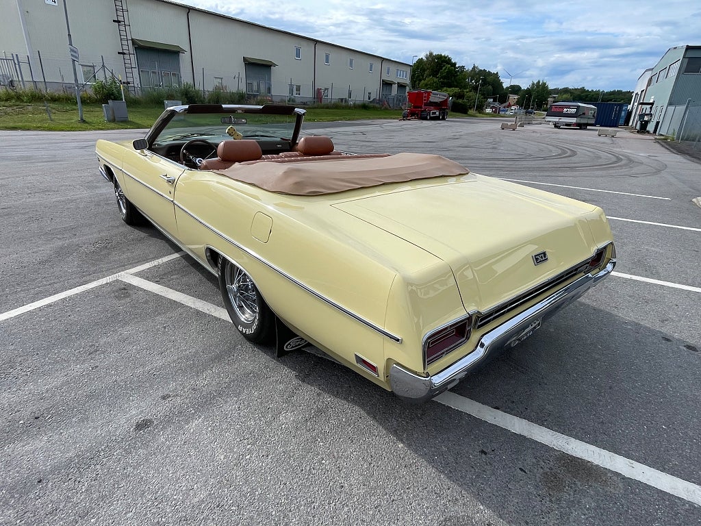 Ford XL Cabriolet 7.0 V8 0kr insats 2563kr/mån