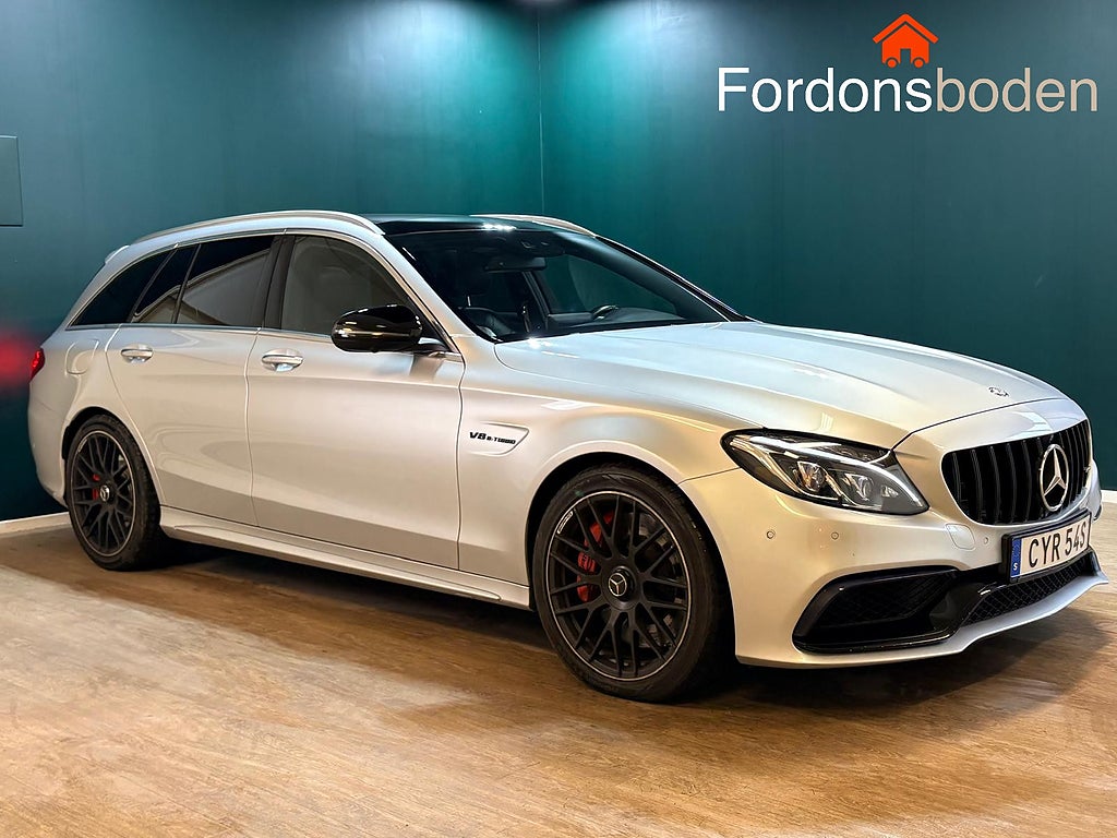 Mercedes-Benz AMG C63 S Designo Pano Burmester Navi Keyless 510hk