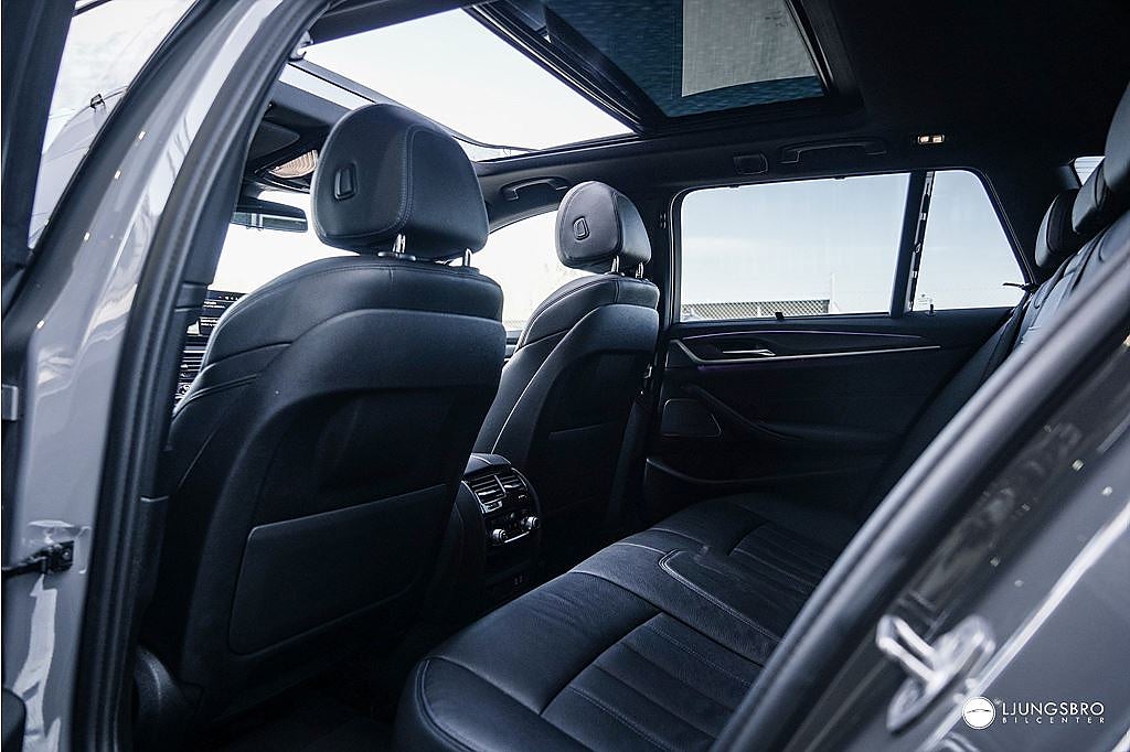 BMW 520 d xDrive Innovation M-Sport 190hk / HUD / PANO / 360