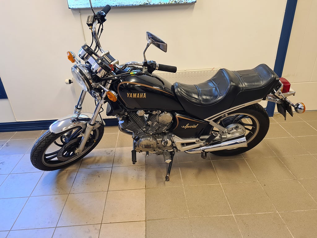 Yamaha XV 400 SPECIAL BESIKTNINGS BEFRIAD XV 400 SE