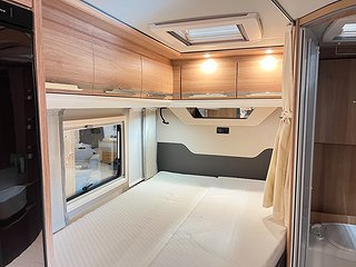 Husbil-halvintegrerad Knaus Sky TI 650 MF 21 av 28