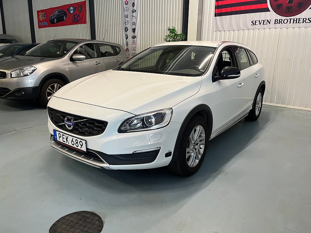 Volvo V60 Cross Country D4 AWD Geartronic Momentum Euro 6