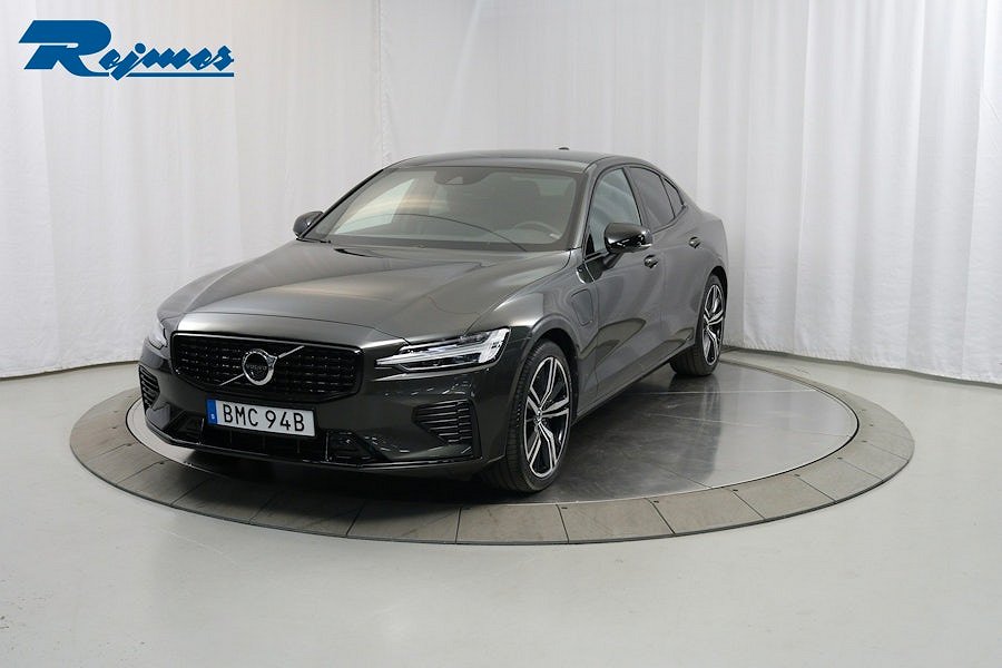 Volvo S60 Recharge T8 R-Design/H&K/360 kamera/