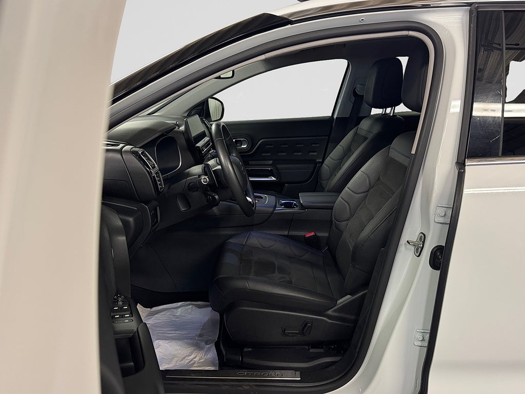 Citroën C5 Aircross 1.2 PT 131hk Aut Pano Navi Kamera Dragkrok Ny kamrem bild 10