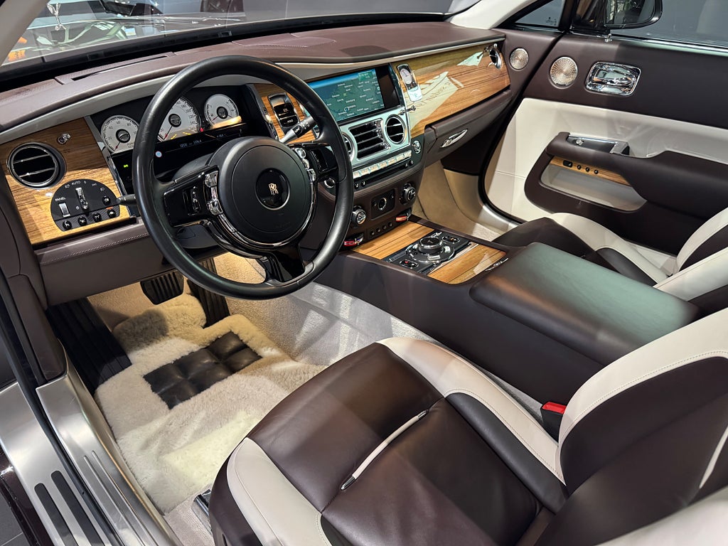 Rolls-Royce Wraith 6.6 V12 Bespoke Head up Two tone - bild 4