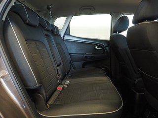 Minibuss Kia Venga 13 av 28