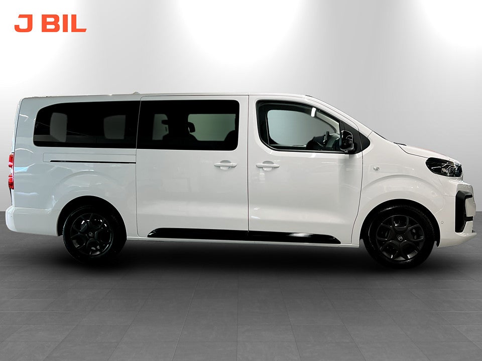 Bild på Citroën SpaceTourer Plus 2.2 BHDi 180hk Aut 9-SITS DUBBLA SKJUTDÖRRAR