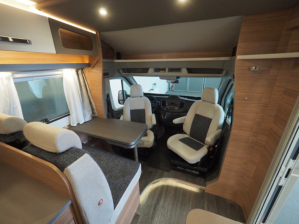 Weinsberg CaraLoft 550 MF 6m I AUT I 155hk I 3500kg