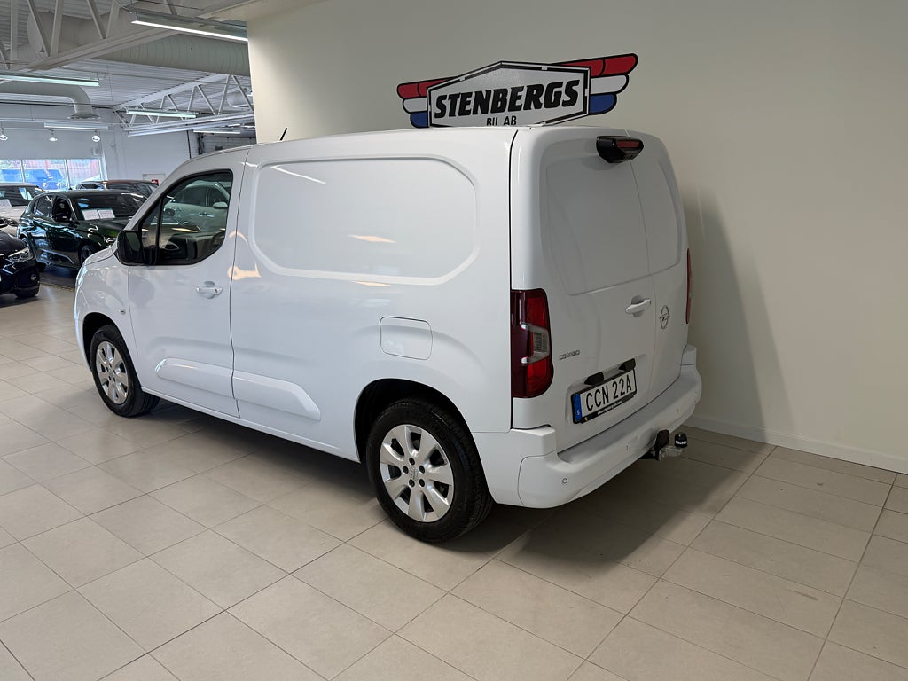 Opel Combo Cargo 1.5 BlueHDi 130 EAT Euro 6 Värmare Drag thumbnail