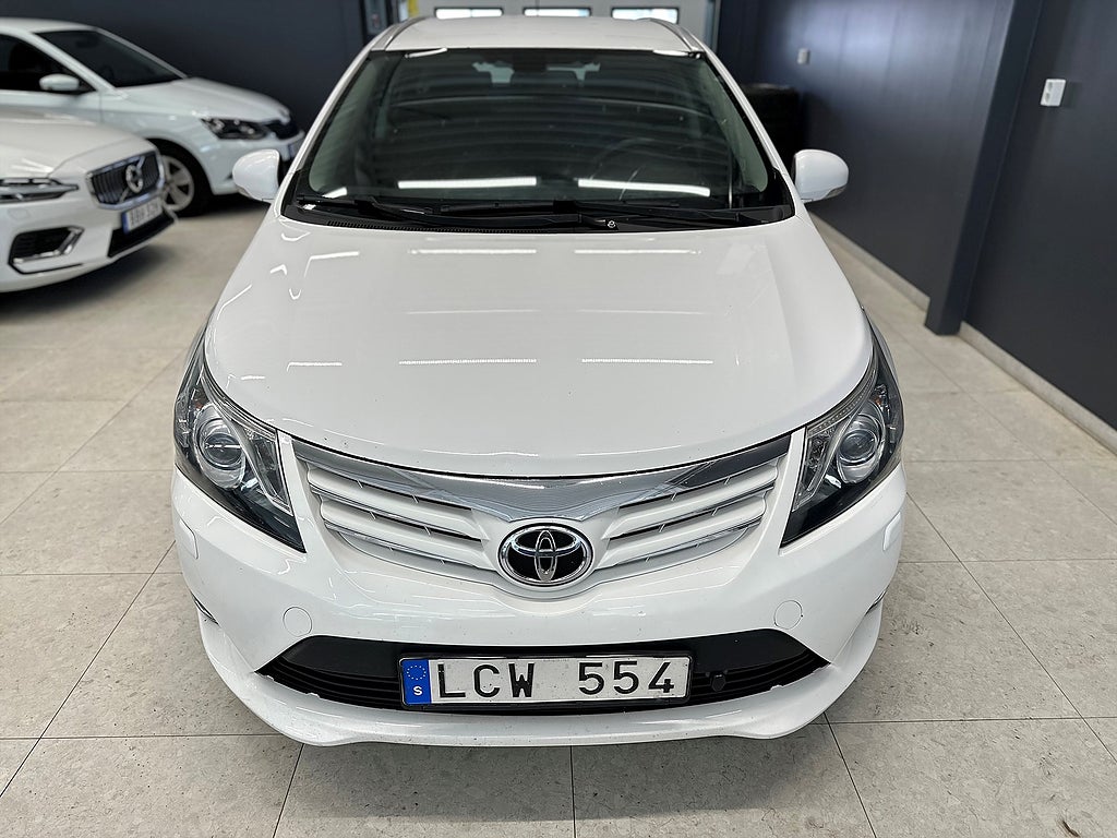 Toyota Avensis Kombi 1.8 Valvematic Busniess /B-kamera/Dragkrok