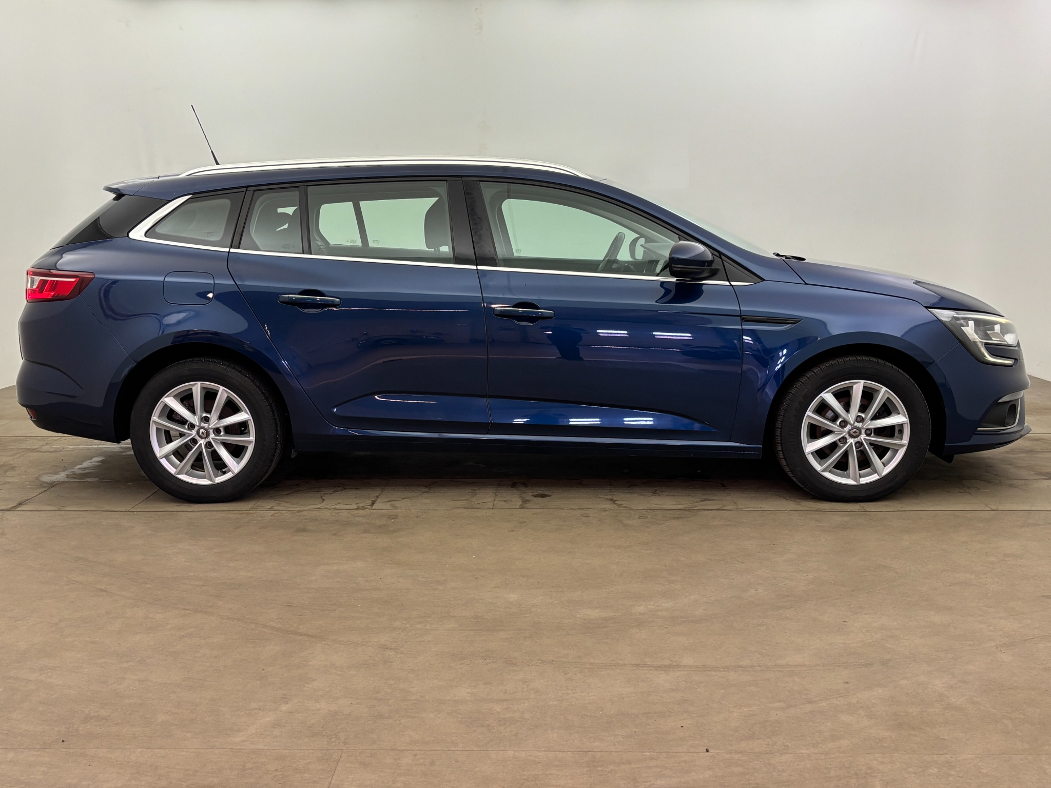 Renault Megane 2018, kuva 7/54