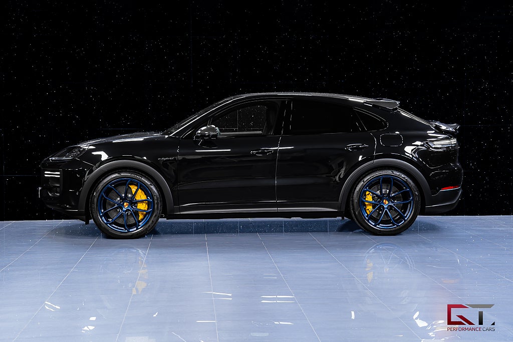 Porsche Cayenne Turbo E-Hyb Coupé GT-package 2027 MOMS Bur3D PDCC ACC Hu