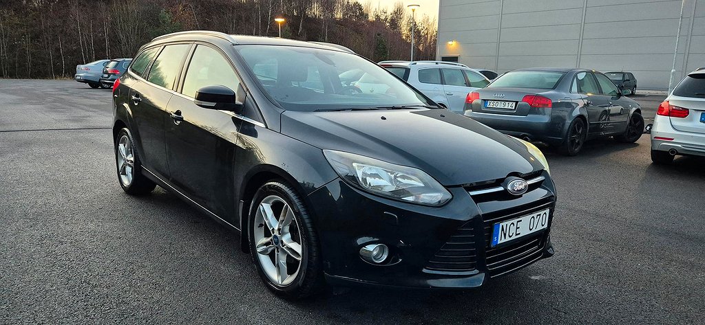 Ford Focus Kombi 1.0 EcoBoost Titanium Ny kamrem/service