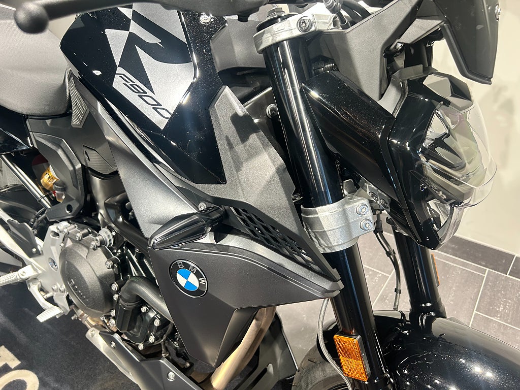 BMW F900R /Service Inclusive/Dynamic/Motorspoiler/149 mil