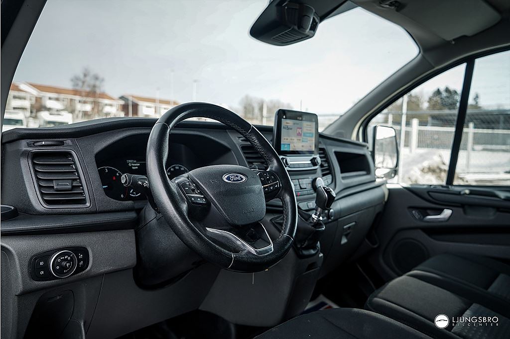 Ford Transit Custom 300 2.0 EcoBlue130hk